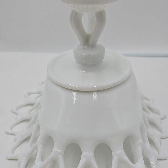 Westmoreland Doric‎ Lattice Milk Elegant Scalloped Pierced Banana Glass Stand - Picture 12 of 16